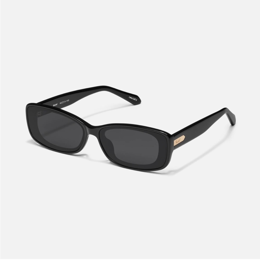 Quay VIBE CHECK Black Sunglasses with Gold Accents